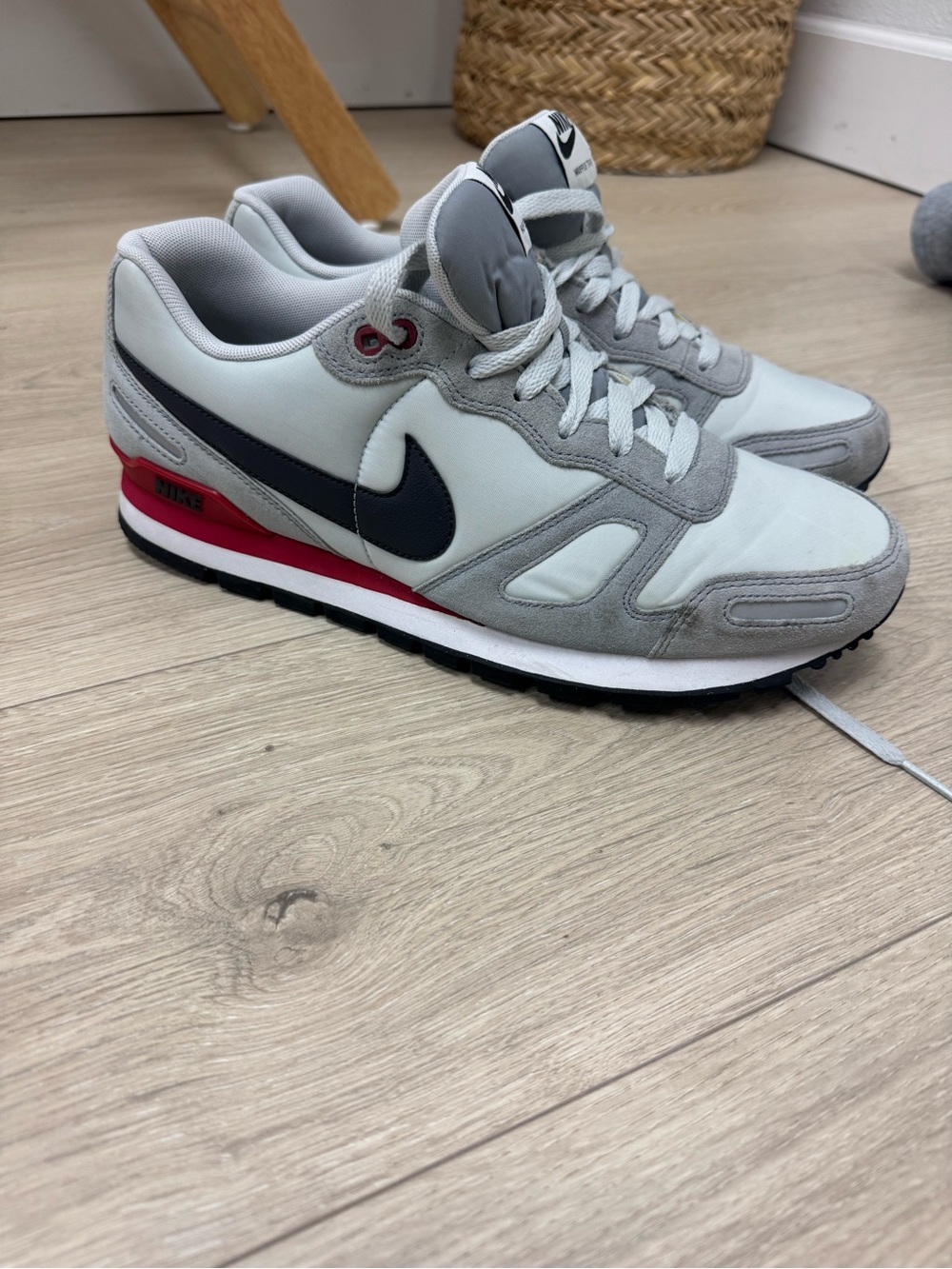 Nike Air Waffle Trainer 429628-013 Men’s 11.5 Grey Black Red Retro 2012